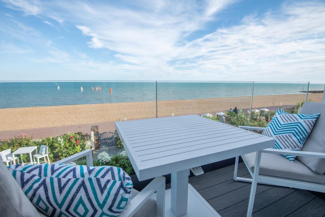 The Beach Escapes Aparthotel Hythe  Exterior foto